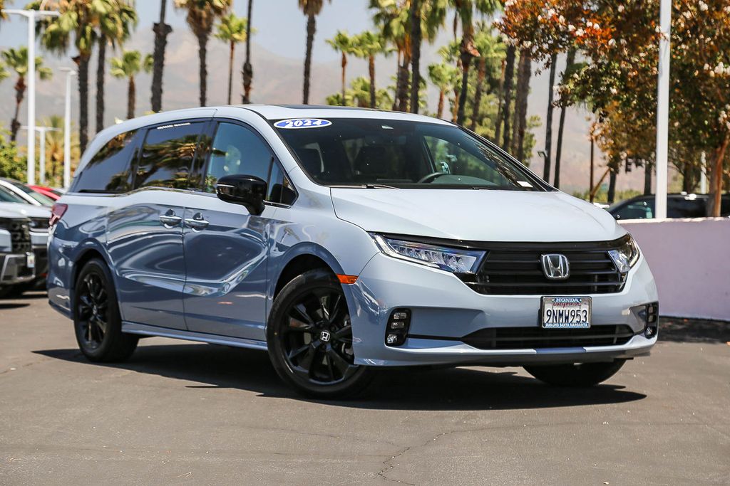 2024 Honda Odyssey SPORT's photo