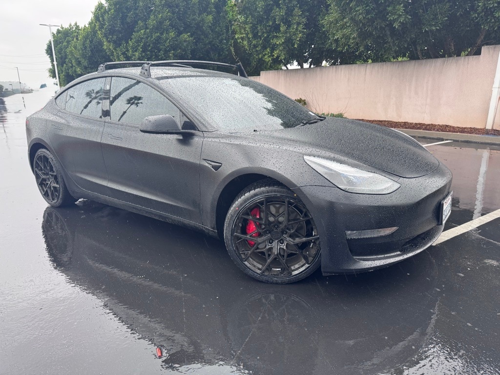2023 Tesla Model 3 Performance's photo