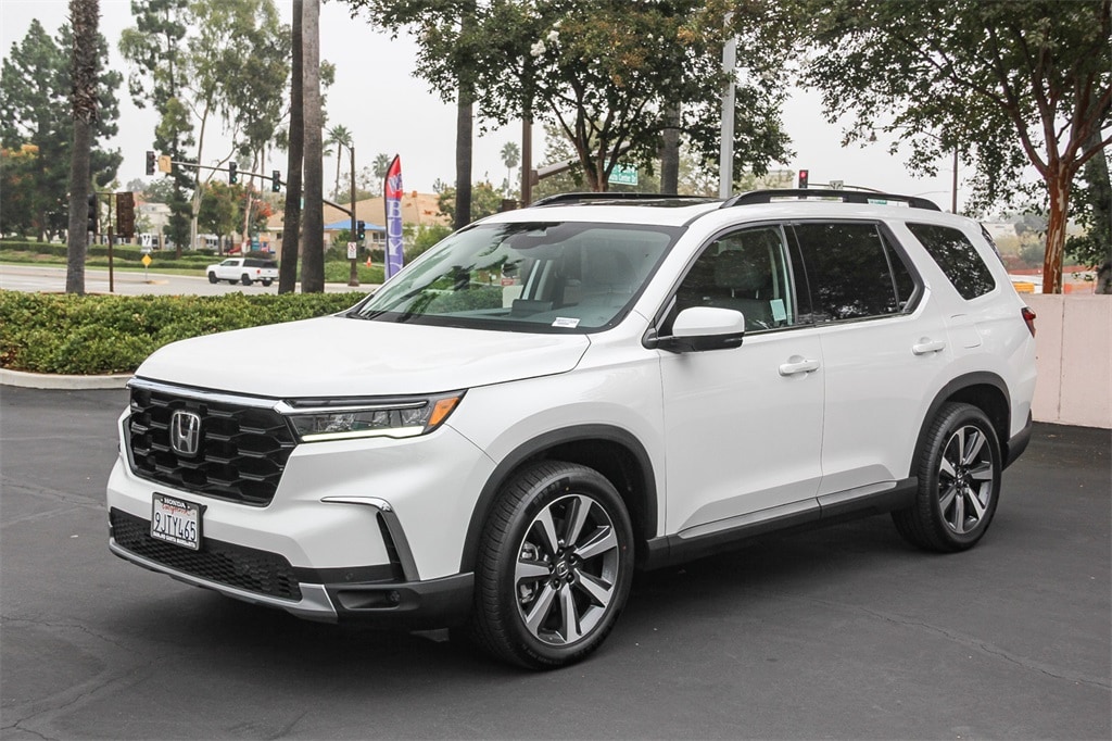 Certified 2024 Honda Pilot Touring SUV