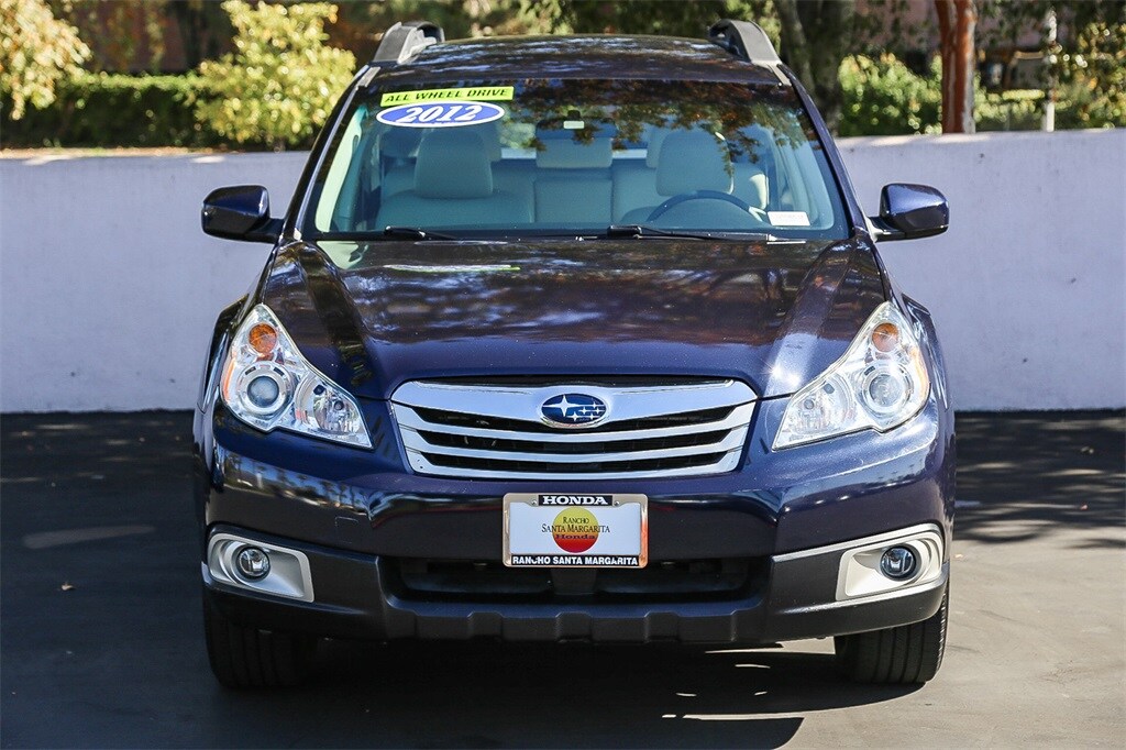 2012 Subaru Outback 2.5i photo 2