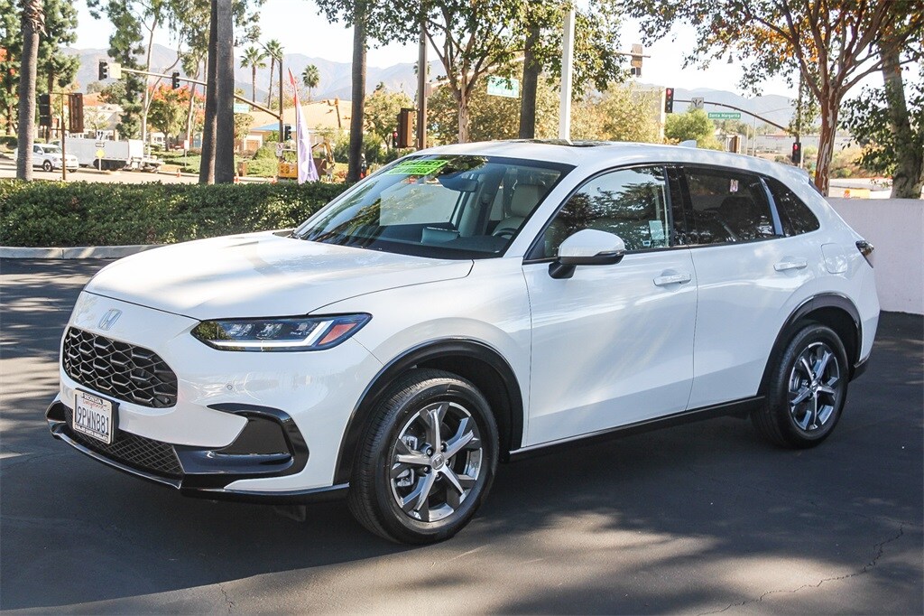 2025 Honda HR-V EX-L photo 3