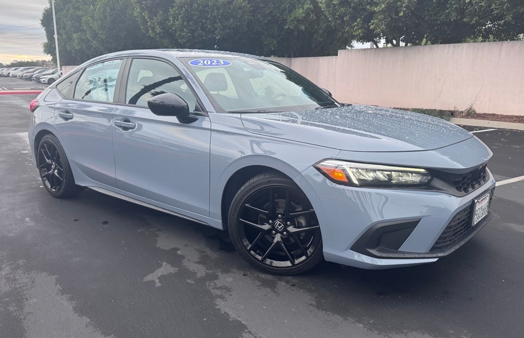 2023 Honda Civic Hatchback Sport's photo