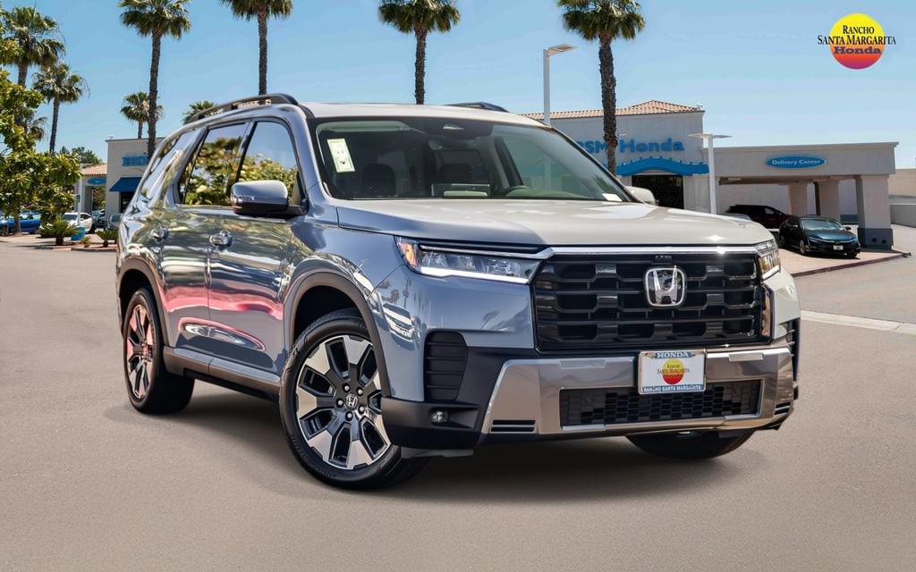 2026 Honda Pilot Touring AWD's photo