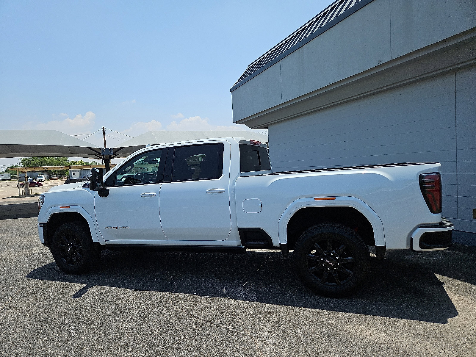 Used 2024 GMC Sierra 2500HD AT4 with VIN 1GT49PEYXRF299750 for sale in San Angelo, TX