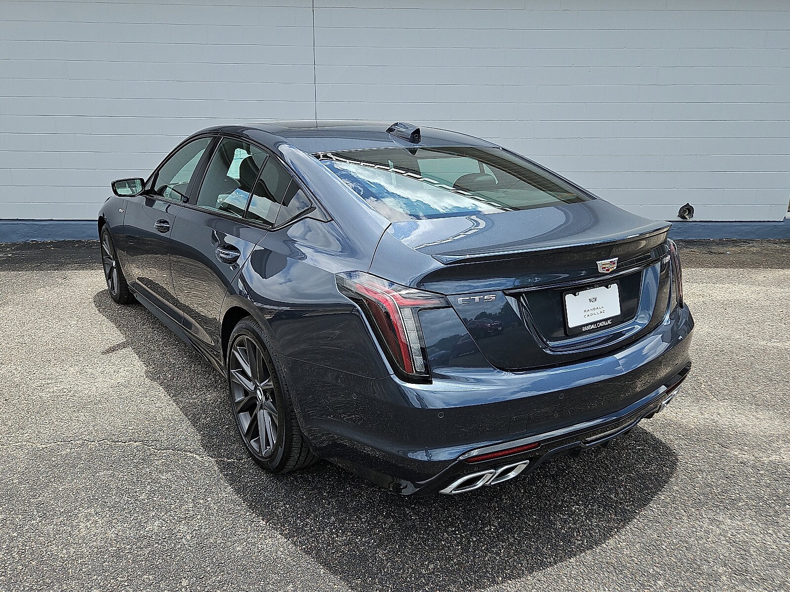 2026 Cadillac CT5 V photo 3