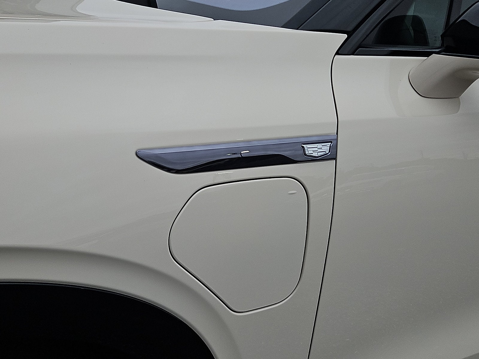 2027 Cadillac VISTIQ Sport - Photo 8