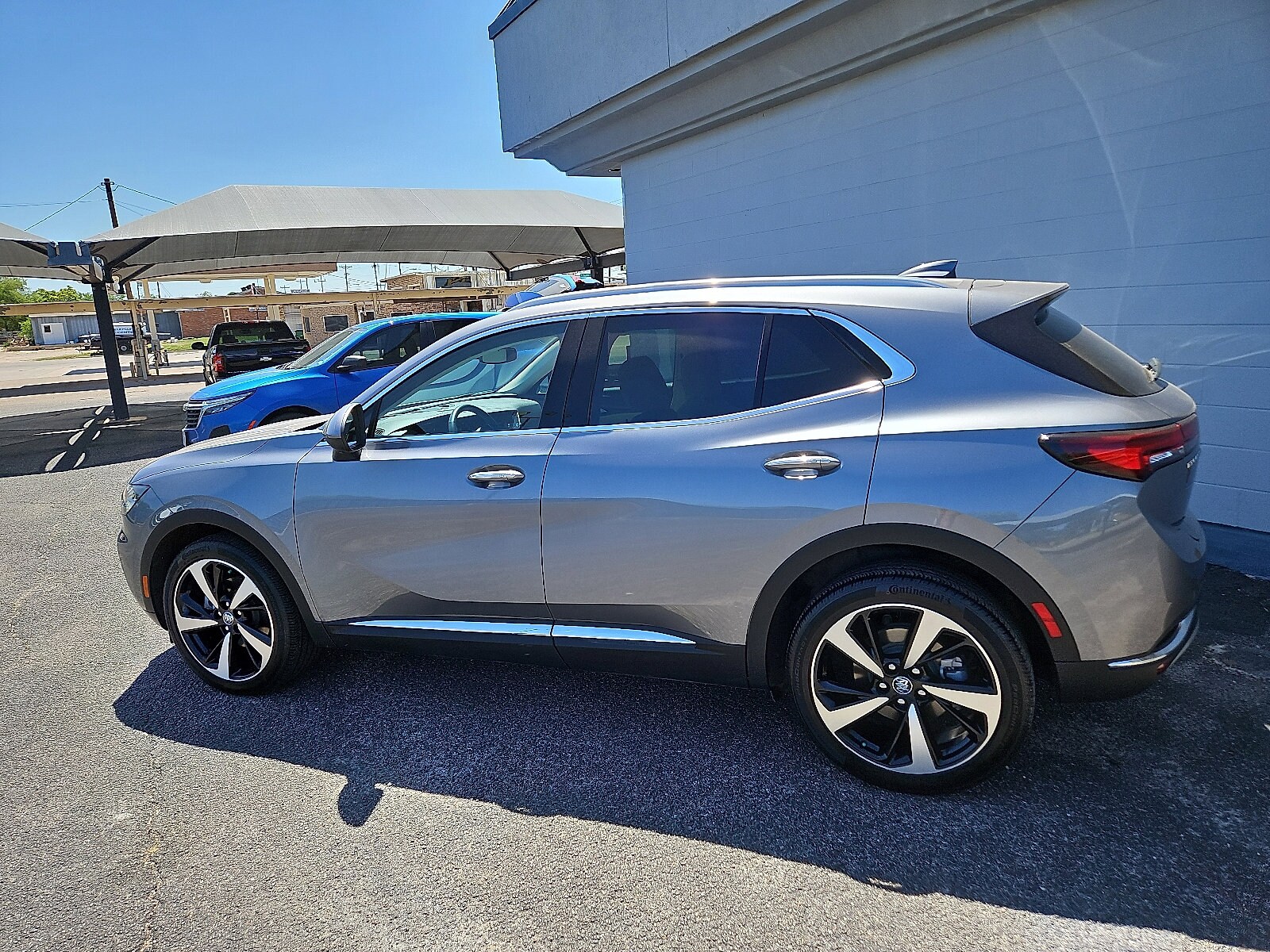 Used 2022 Buick Envision Essence with VIN LRBFZNR48ND022099 for sale in San Angelo, TX