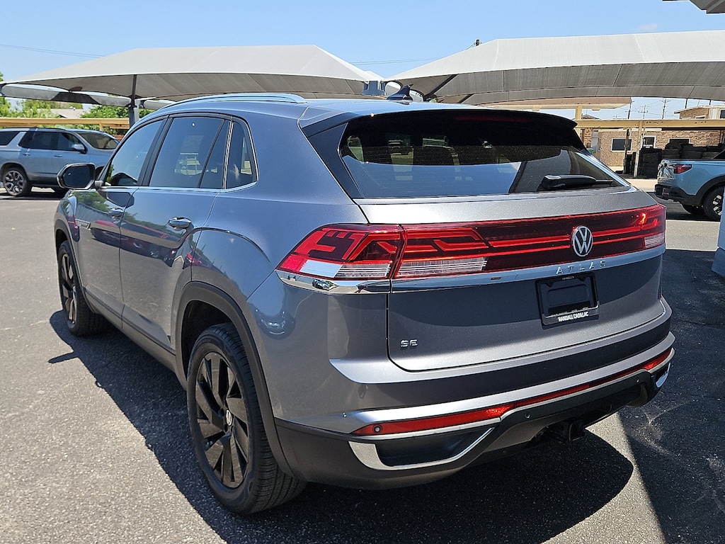 Used 2024 Volkswagen Atlas Cross Sport 2.0T SE w/Technology