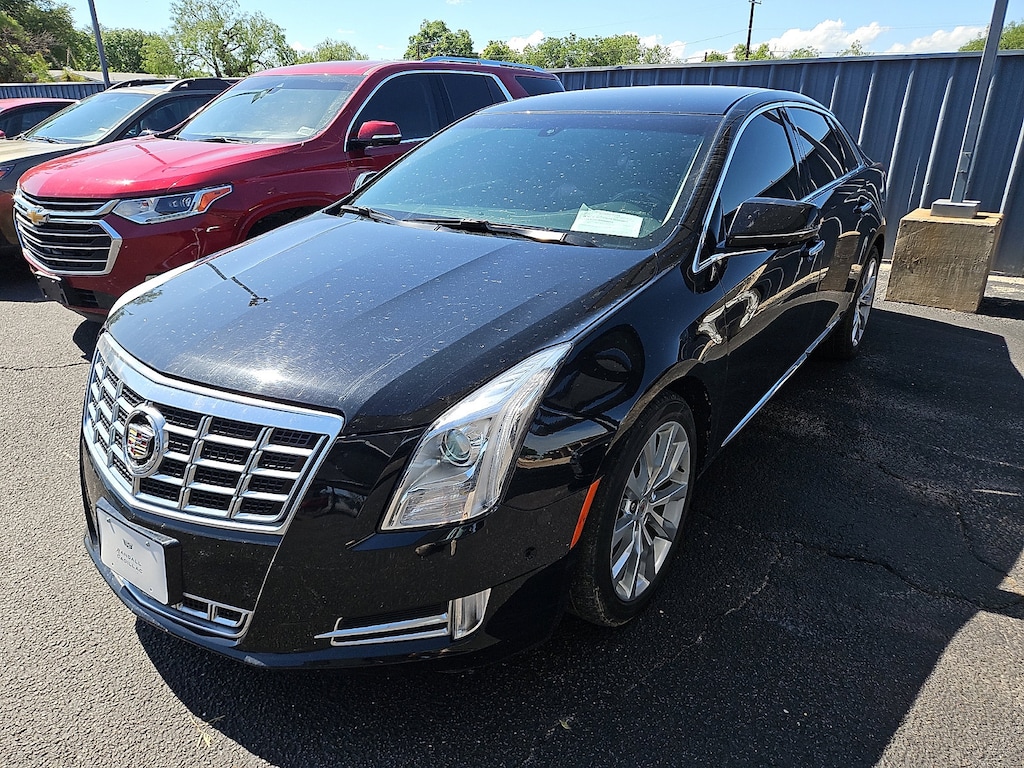 Used 2015 CADILLAC XTS Luxury Car