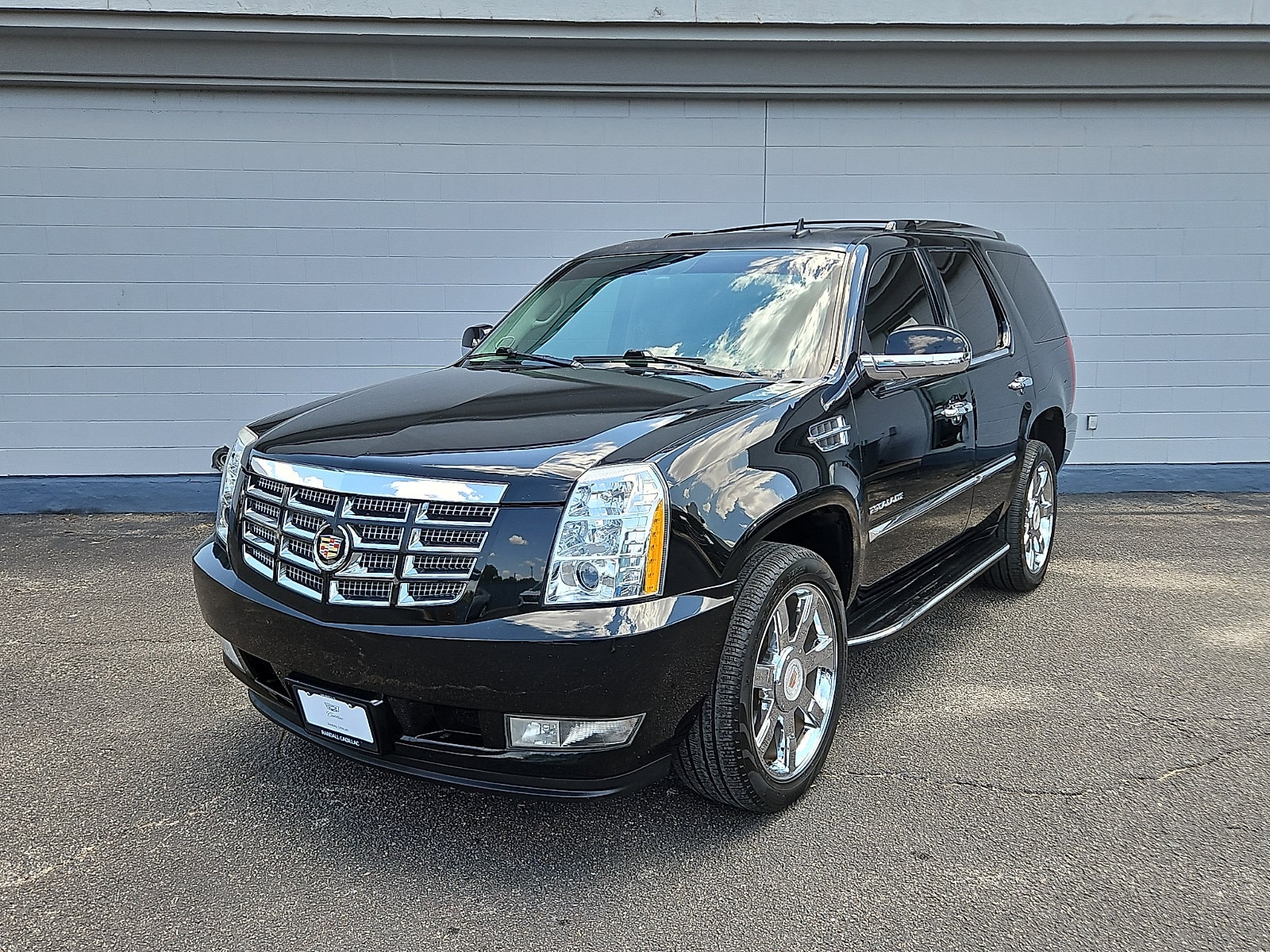 Used 2014 CADILLAC Escalade Luxury