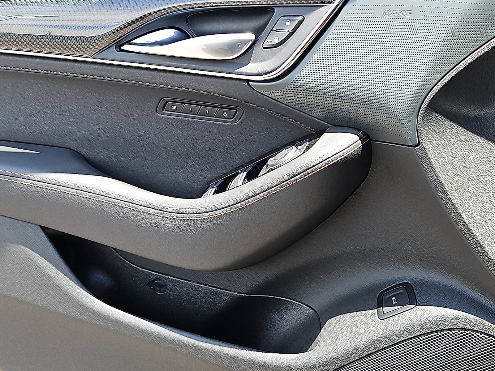 2026 Cadillac CT5 V-Series - Photo 11