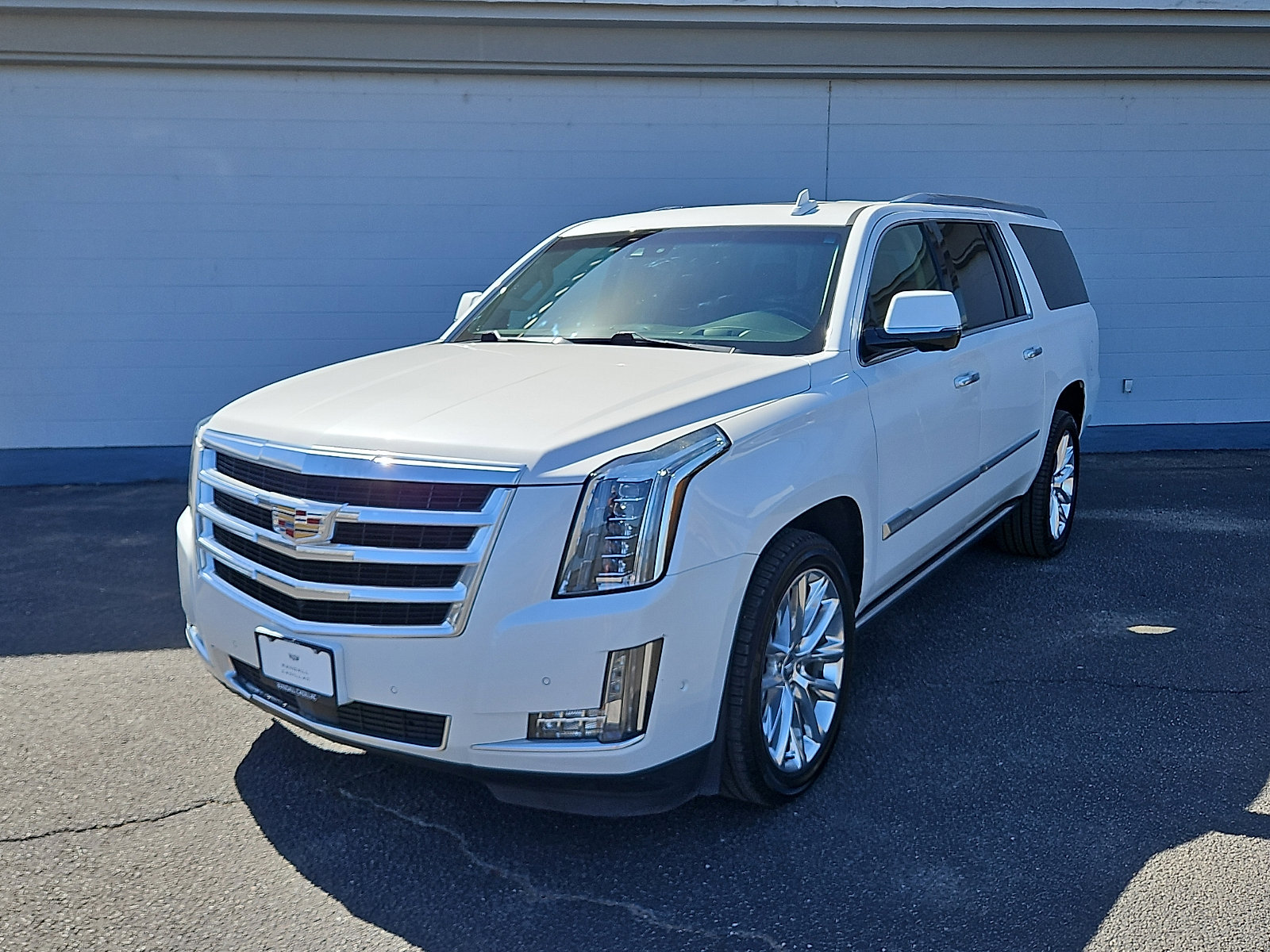 2020 Cadillac Escalade ESV AWD Premium Luxury's photo