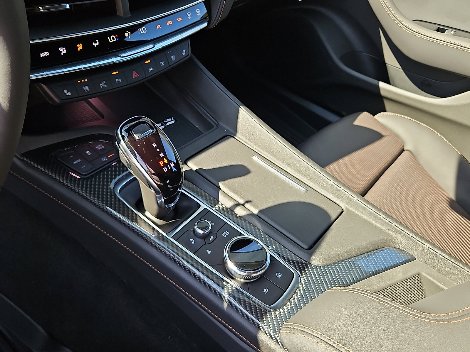 2026 Cadillac CT5 V-Series - Photo 23