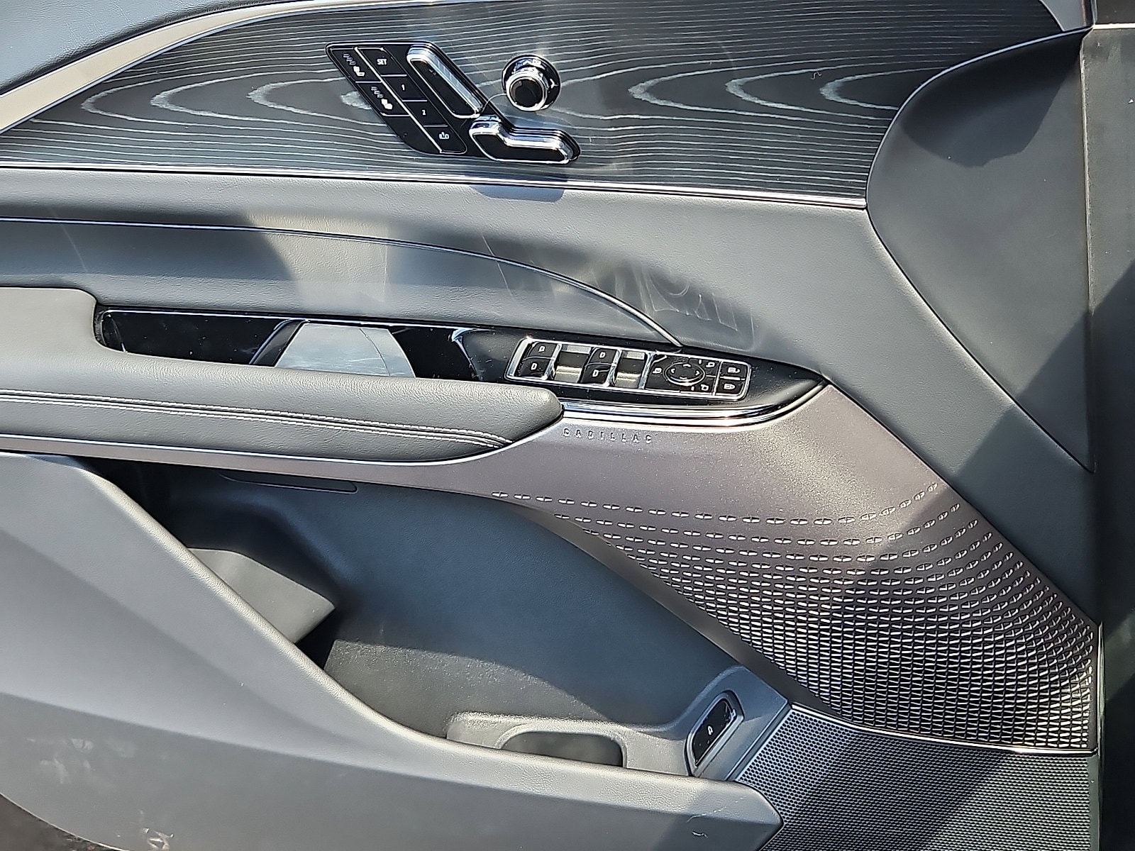 2025 Cadillac LYRIQ Sport 1 - Photo 12