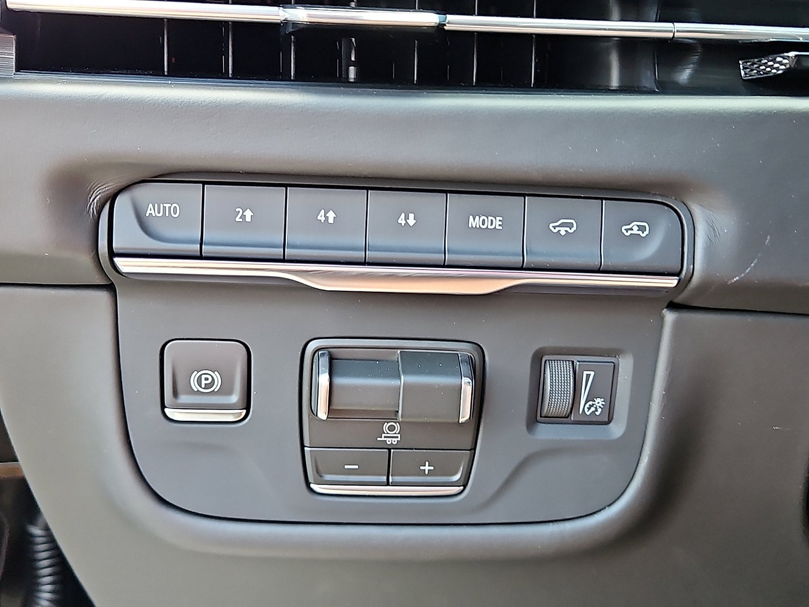 2026 Cadillac Escalade Platinum Sport - Photo 14