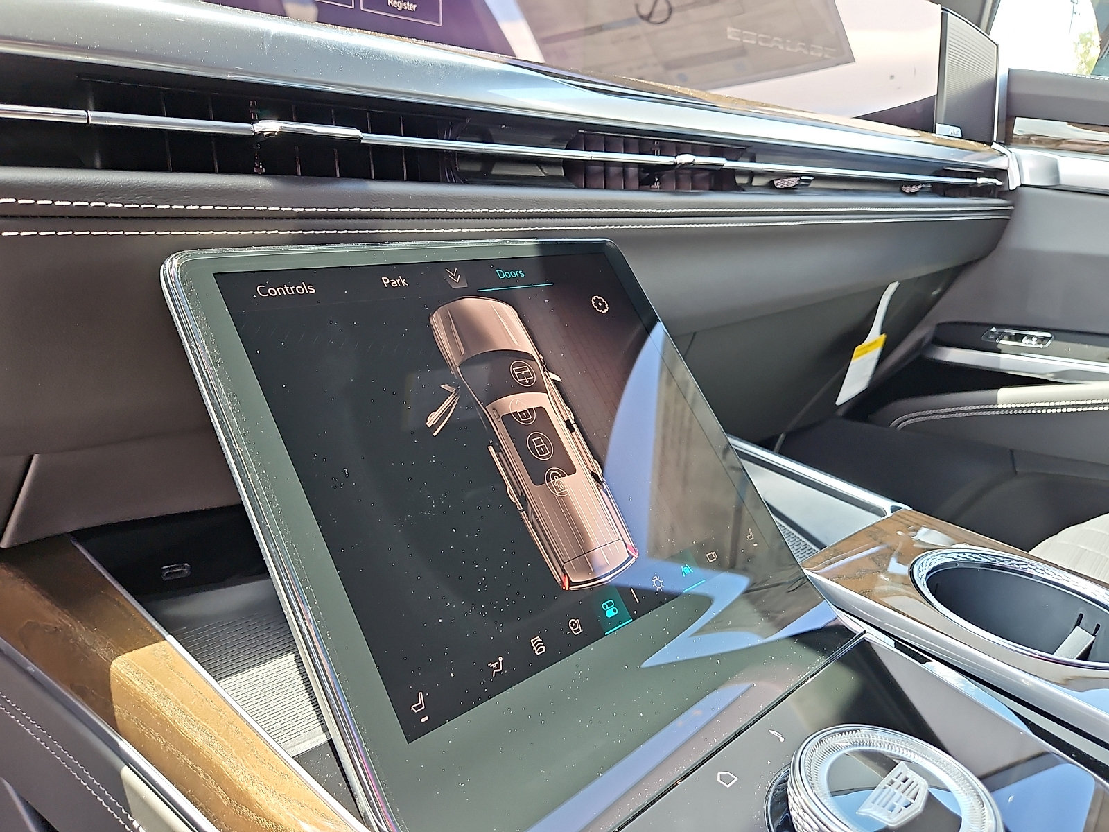 2026 Cadillac Escalade Platinum Sport - Photo 19