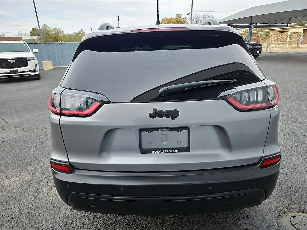 Used 2021 Jeep Cherokee Altitude