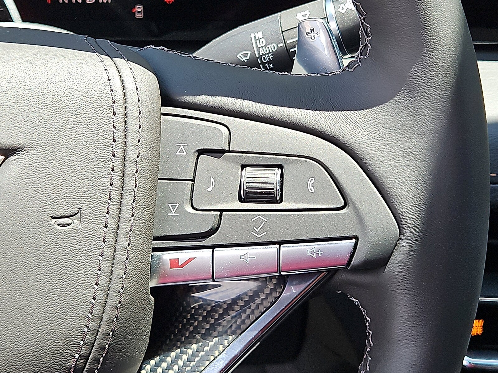 2026 Cadillac CT5 V-Series - Photo 17