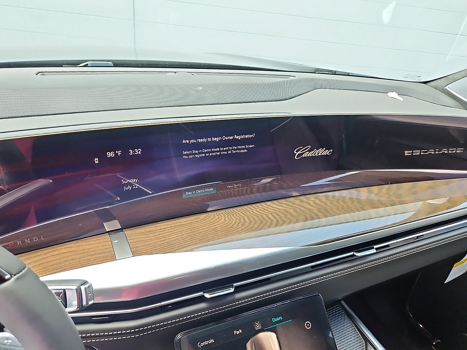 2026 Cadillac Escalade Platinum Sport - Photo 17