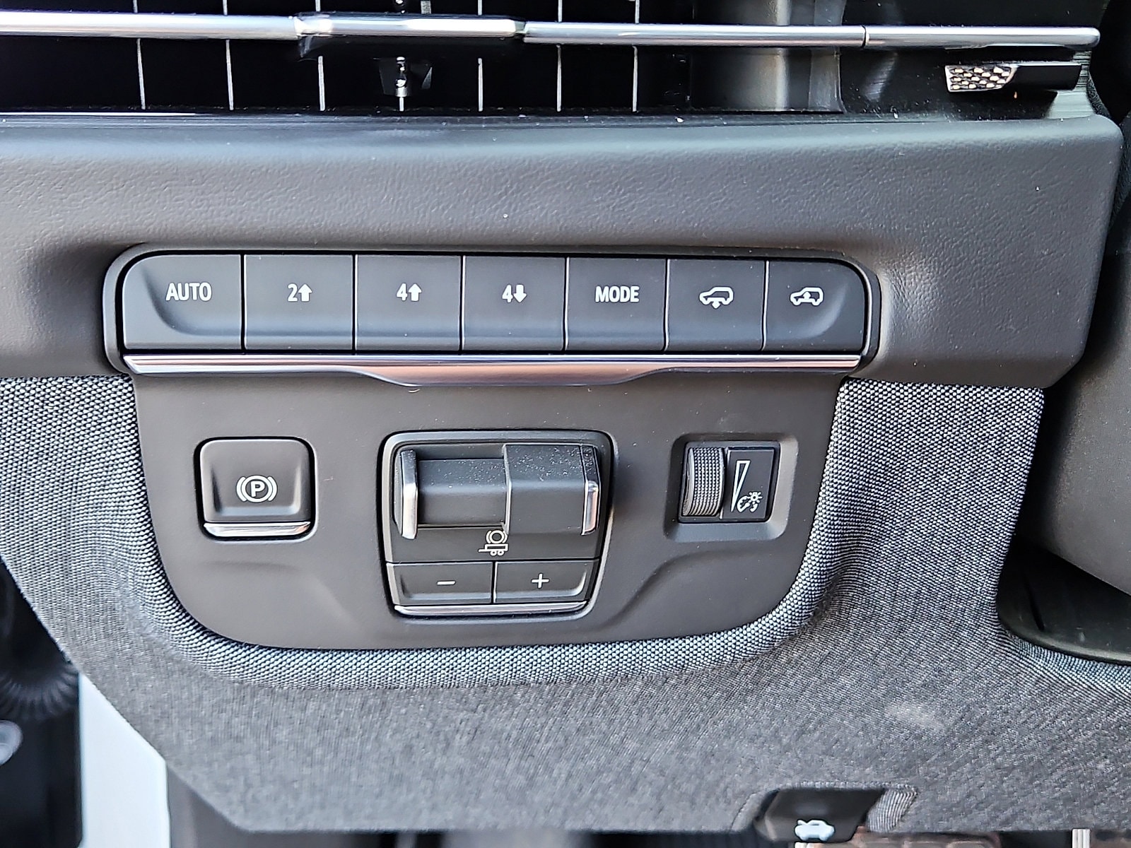 2026 Cadillac Escalade Platinum Sport - Photo 15