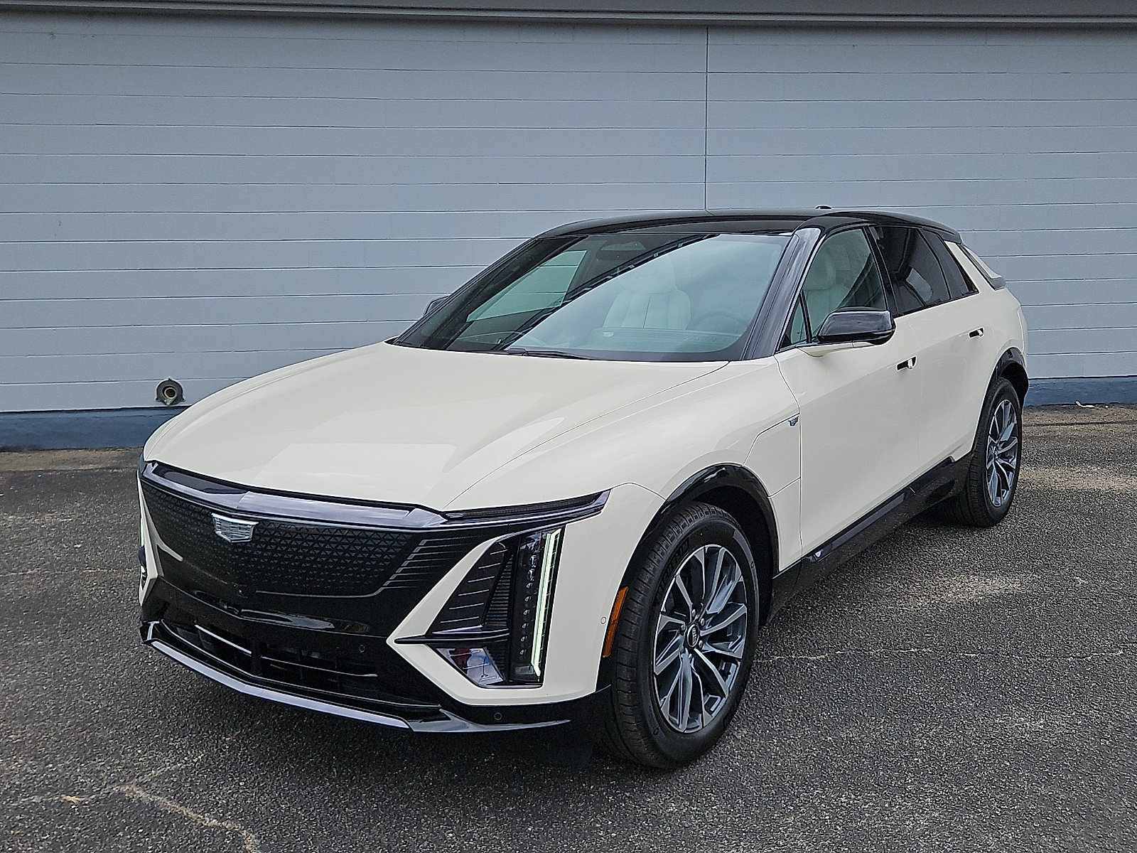 2027 Cadillac LYRIQ Premium Sport