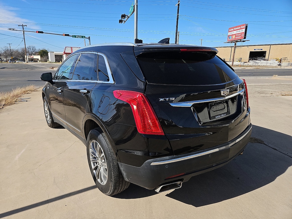 Used 2017 CADILLAC XT5 Luxury FWD SUV