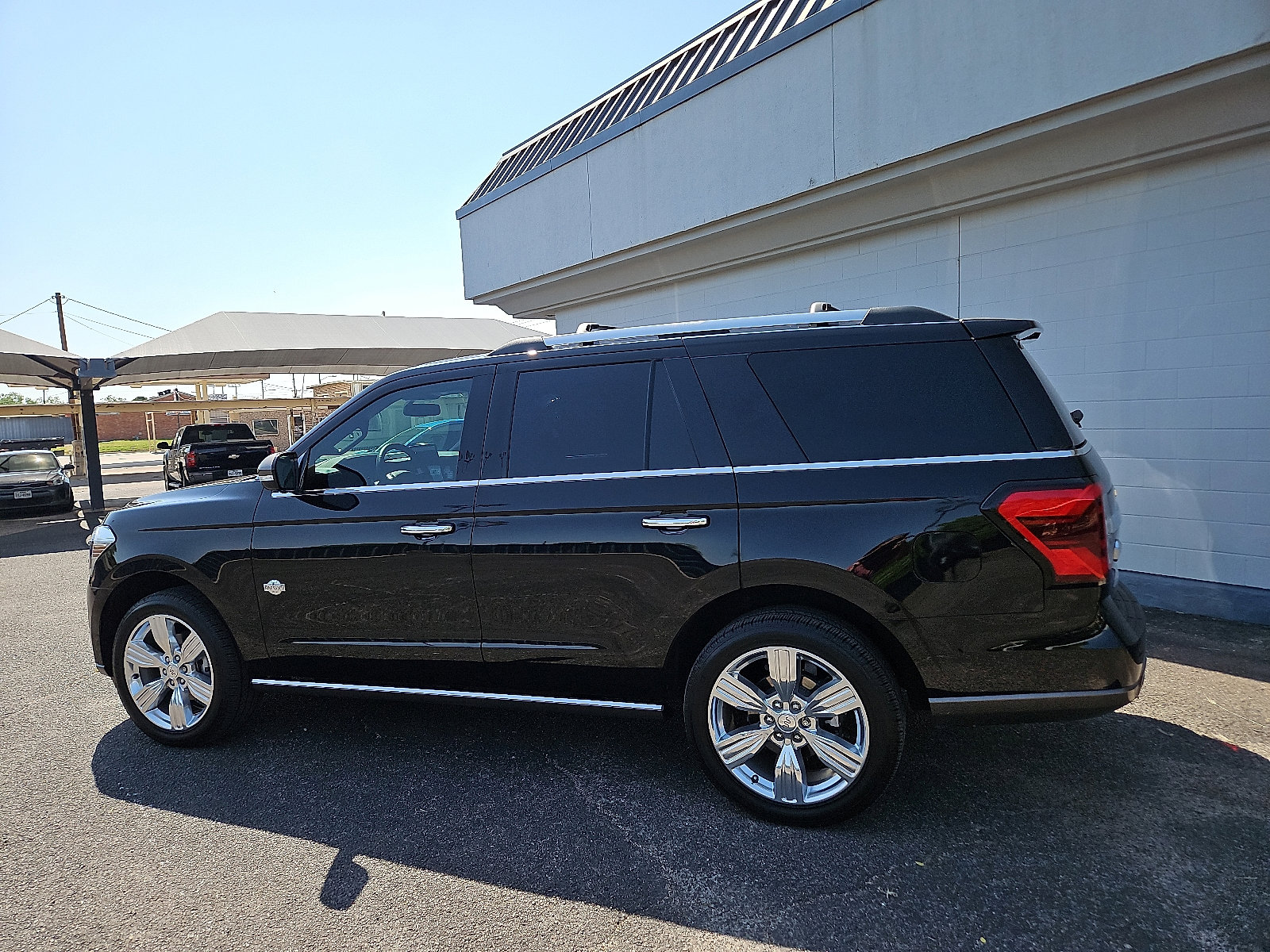 Used 2024 Ford Expedition King Ranch with VIN 1FMJU1P87REA59469 for sale in San Angelo, TX