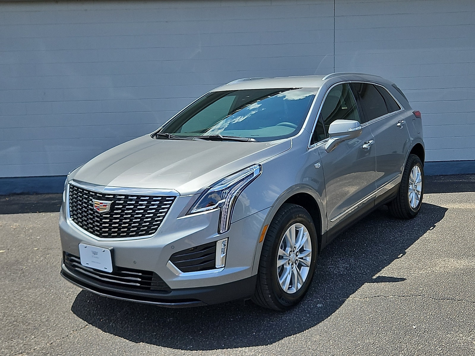 New 2026 CADILLAC XT5 Luxury