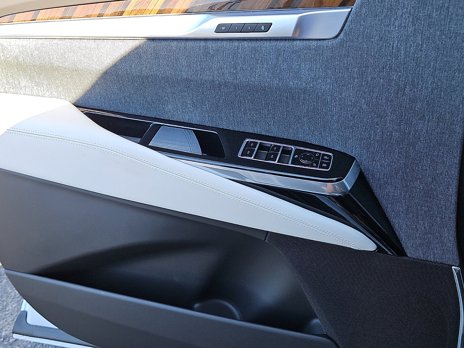 2026 Cadillac Escalade Platinum Sport - Photo 12