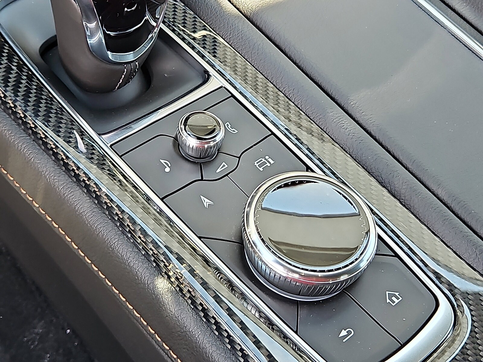 2026 Cadillac CT5 V-Series - Photo 18