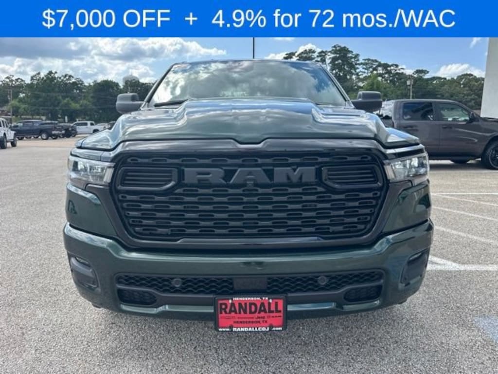New 2026 Ram 1500 EXPRESS CREW CAB 4X4 5'7 BOX Pickup