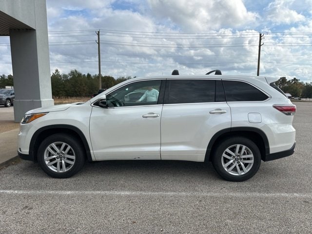 2016 Toyota Highlander LE