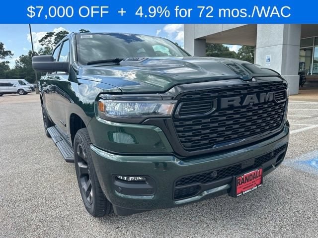 New 2026 Ram 1500 EXPRESS CREW CAB 4X4 5'7 BOX