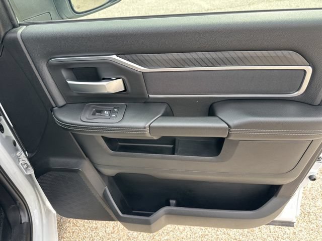 2026 RAM 3500 Chassis Big Horn - Photo 39