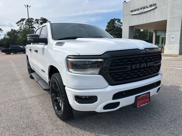 2023 RAM 1500 Big Horn/Lone Star 4x4 Crew Cab 5'7's photo