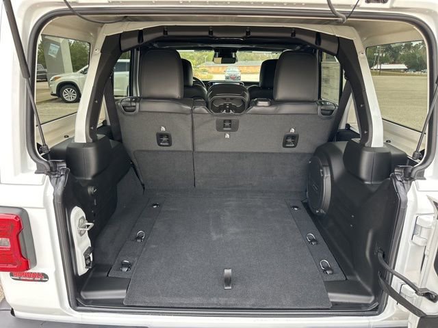 2026 Jeep Wrangler 4-Door Sahara - Photo 38