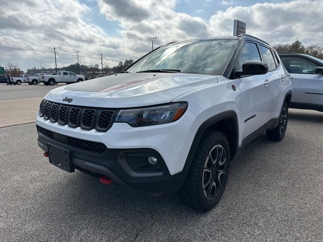 2025 Jeep Compass Trailhawk's photo