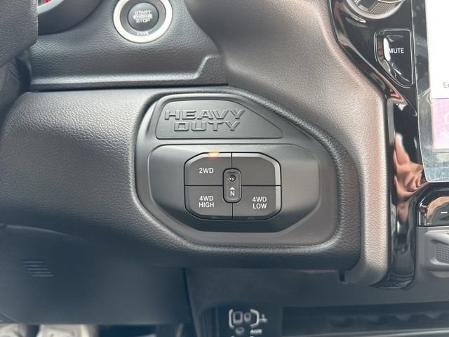 2026 RAM 3500 Chassis Big Horn - Photo 18
