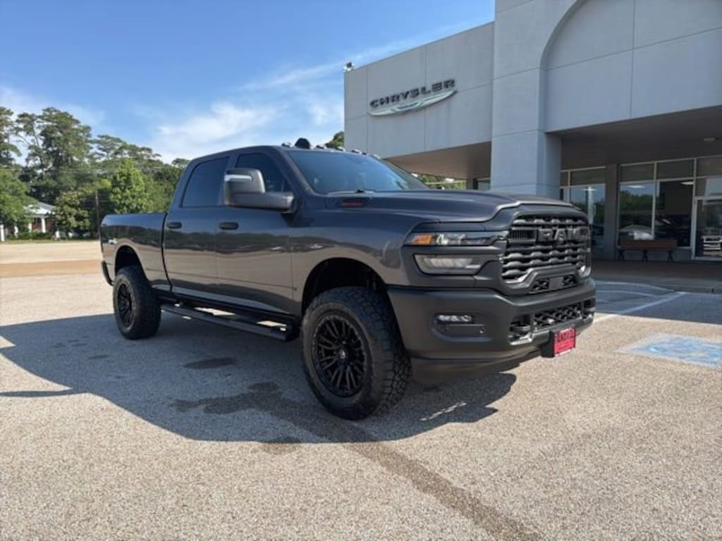New 2026 Ram 2500 TRADESMAN CREW CAB 4X4 6'4 BOX Pickup