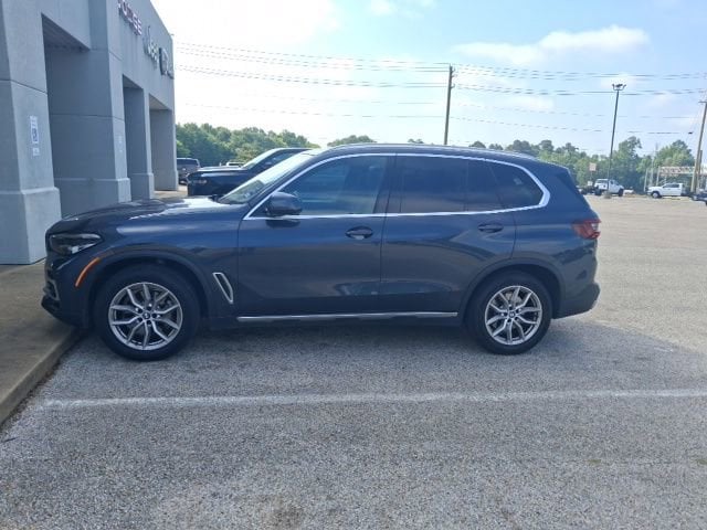2022 BMW X5 sDrive40i's photo