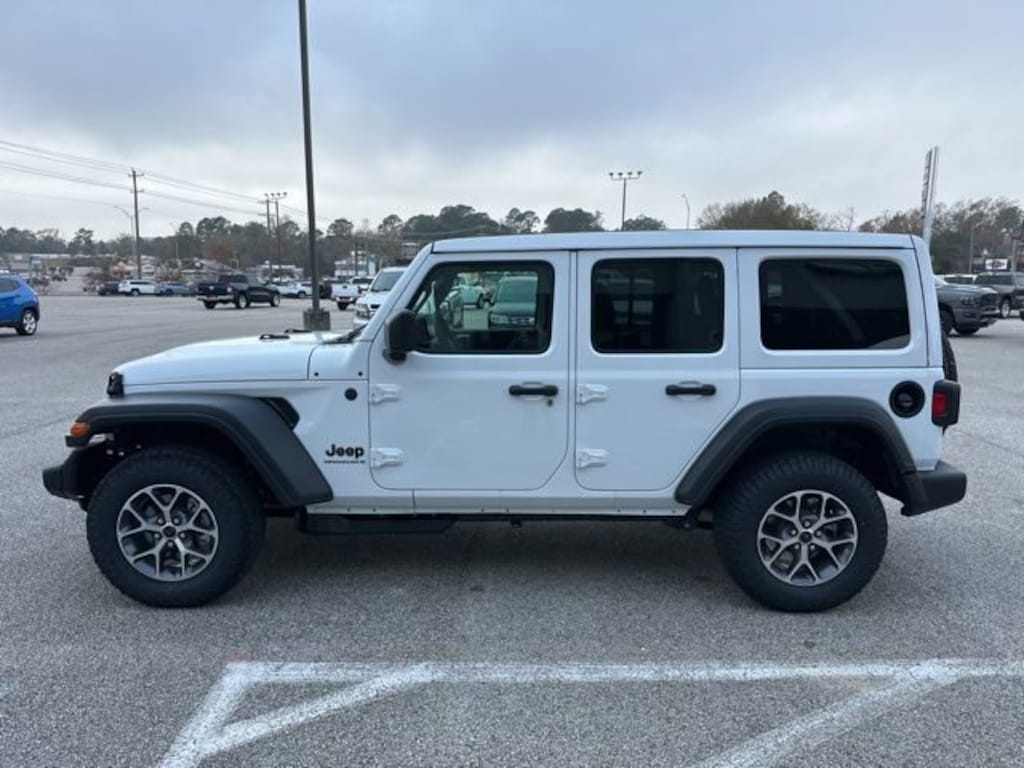 New 2026 Jeep Wrangler 4-DOOR SPORT S Sport Utility
