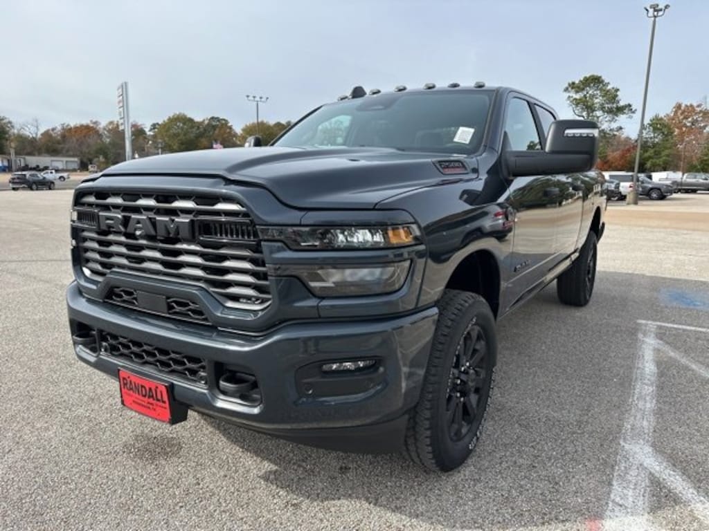 New 2026 Ram 2500 LONE STAR CREW CAB 4X4 6'4 BOX Pickup