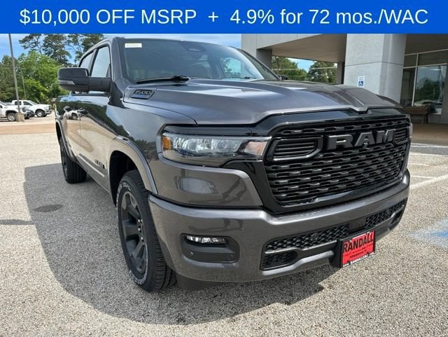New 2026 Ram 1500 LONE STAR CREW CAB 4X2 5'7 BOX