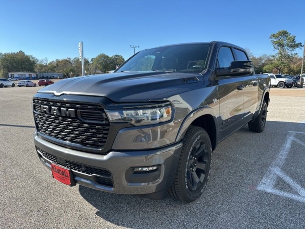 New 2026 Ram 1500 LONE STAR CREW CAB 4X4 5'7 BOX Pickup