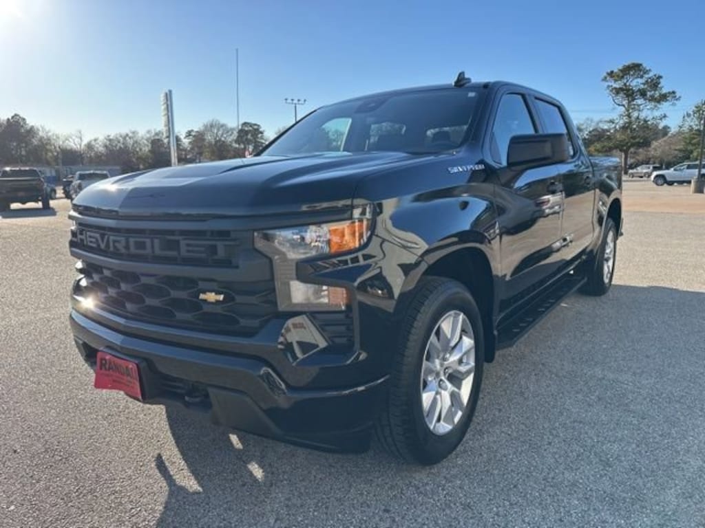 Used 2022 Chevrolet Silverado 1500 Custom 2WD Crew Cab 147 Custom
