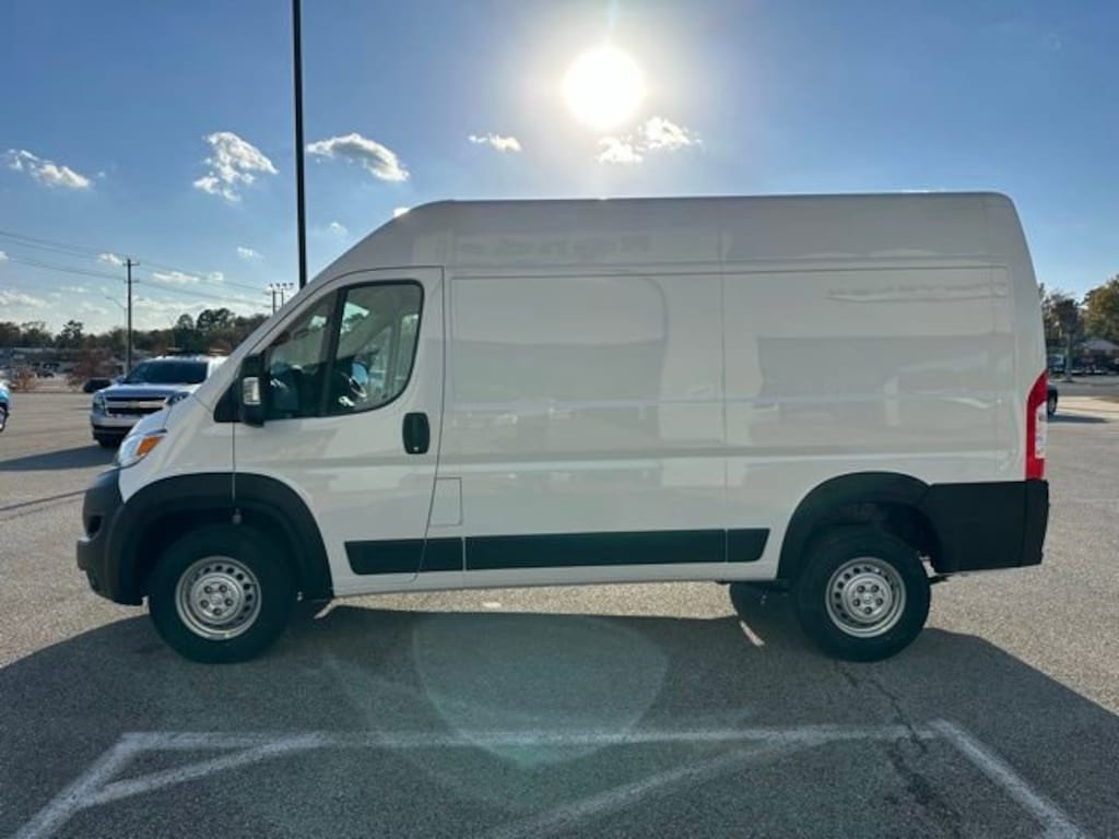 New 2026 Ram ProMaster PROMASTER 1500 TRADESMAN CARGO VAN HIGH ROOF 136' Cargo Van