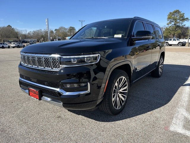 2025 Jeep Grand Wagoneer photo 3