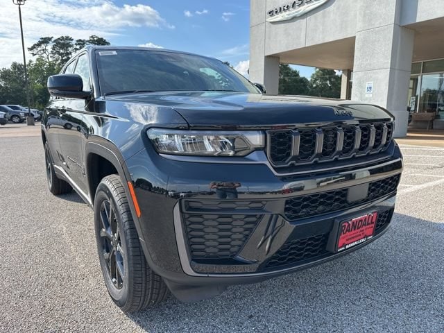New 2026 Jeep Grand Cherokee L LAREDO ALTITUDE 4X4