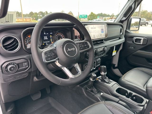 2026 Jeep Wrangler 4-Door Sahara - Photo 12