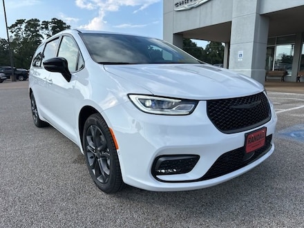 2026 Chrysler Pacifica SELECT Passenger Van